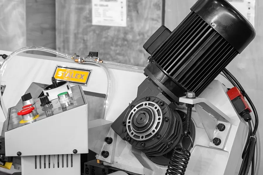 Станок ленточнопильный Stalex BSM-225GV