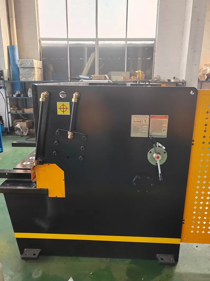 Гильотина гидравлическая Stalex HSB 2500x12