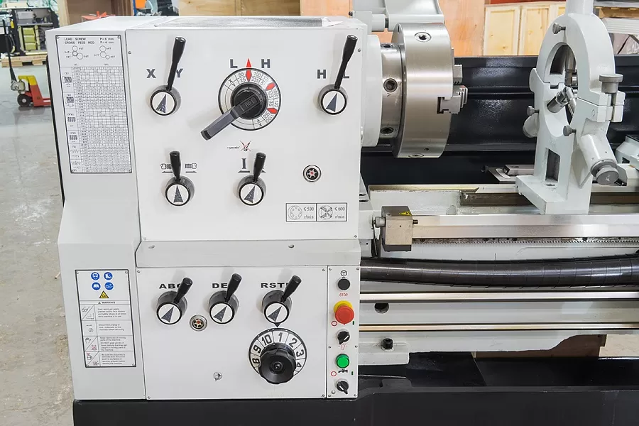 Станок токарно-винторезный STALEX C6256/3000