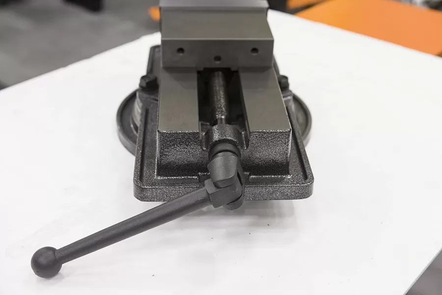 Тиски станочные Stalex QM16160