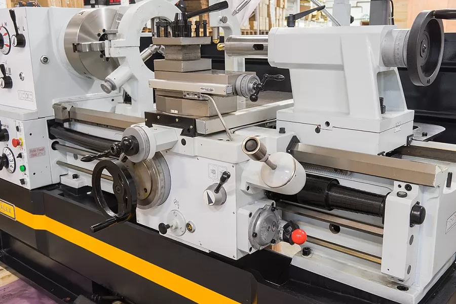 Станок токарно-винторезный STALEX C6256/1000