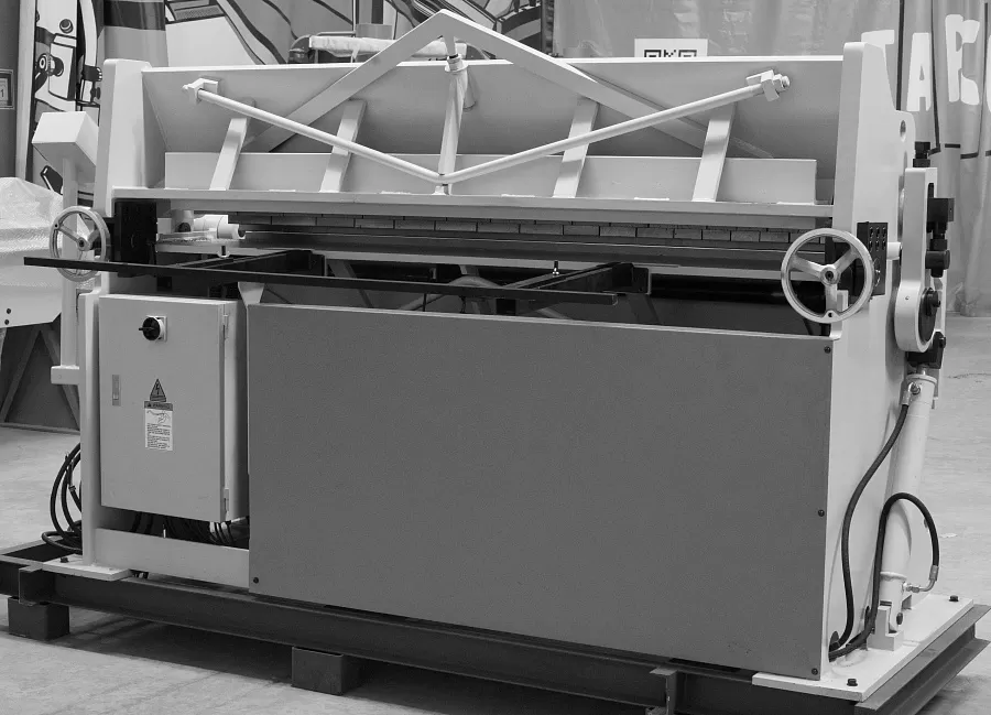 Станок листогибочный гидравлический Stalex HW2440x3.5