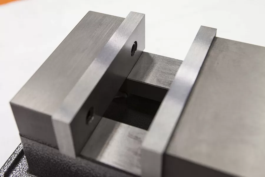 Тиски станочные Stalex QM16160